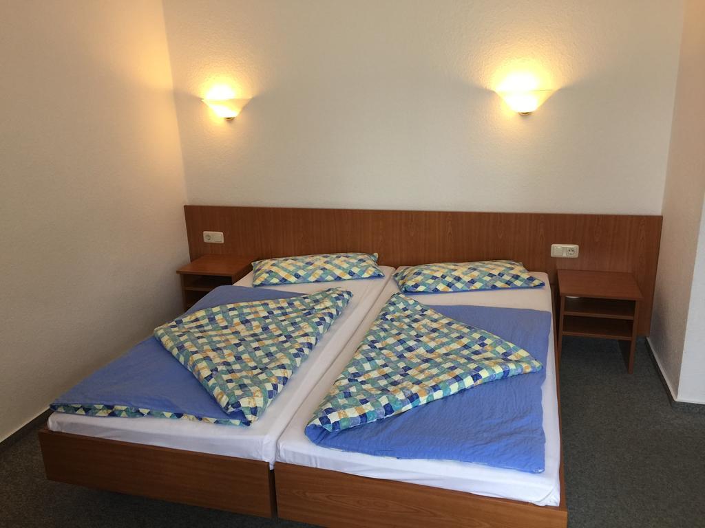 Hotel Schnarr Celle Extérieur photo